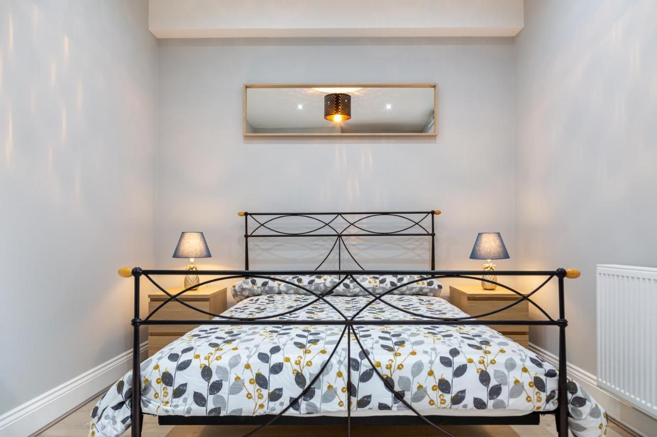 Stunning Property Fully Refurbished バーミンガム エクステリア 写真