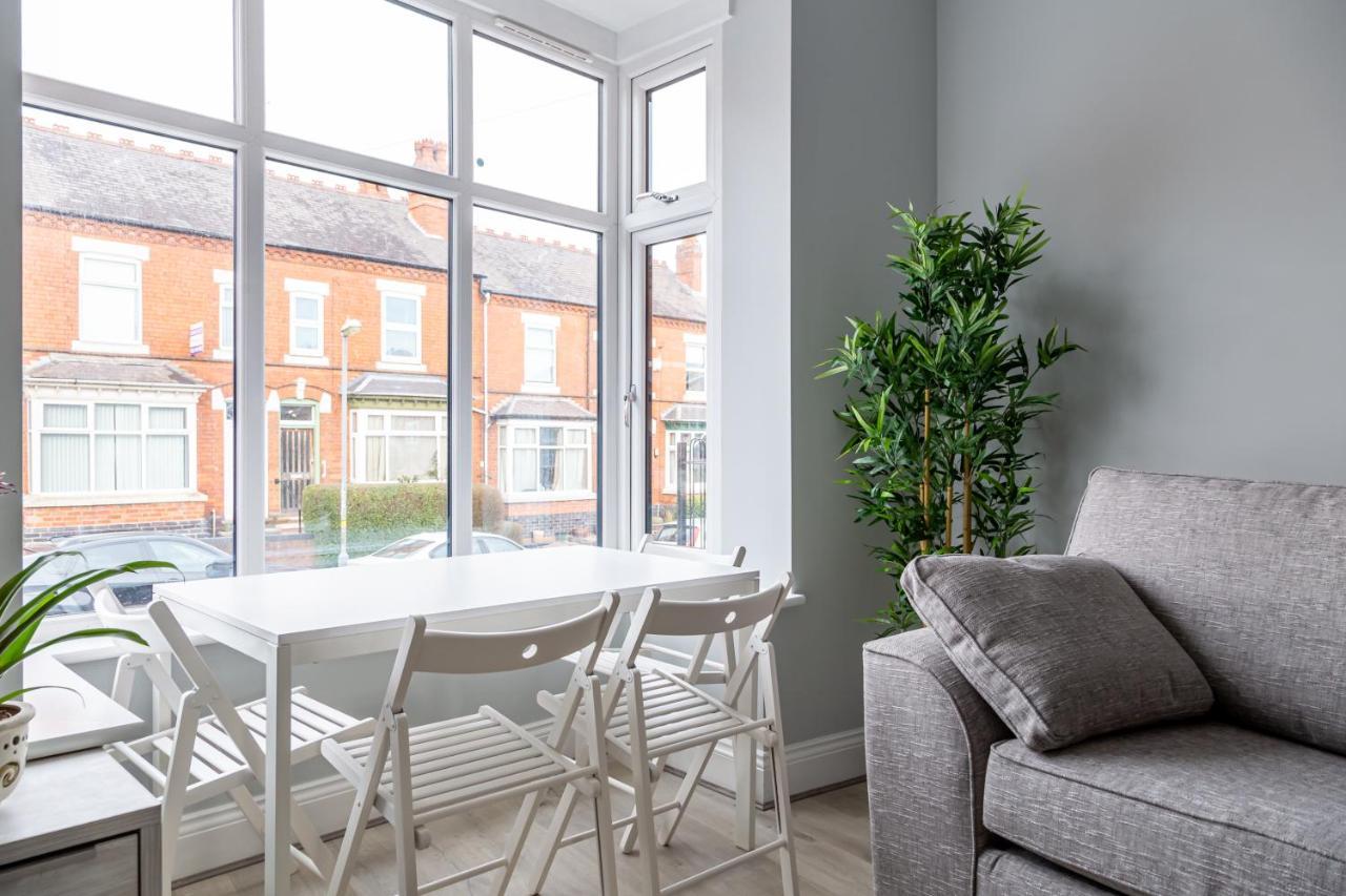 Stunning Property Fully Refurbished バーミンガム エクステリア 写真