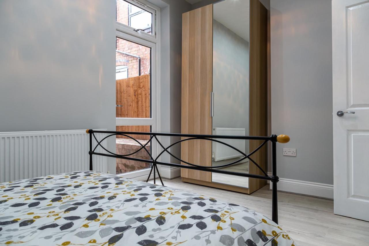 Stunning Property Fully Refurbished バーミンガム エクステリア 写真